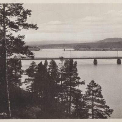 Ume älv. Lycksele
Förlag: Gust. S. Bodéns Bokhandel, Lycksele
Poststämplat 27/5 1936
Ägare: Åke Runnman
9x14