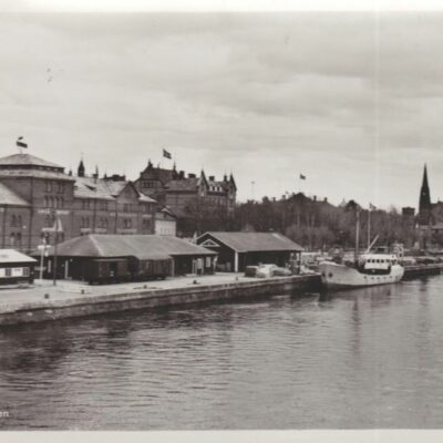 Umeå. Hamnen
Poststämplat 26/8 1956
Ägare: Åke Runnman
10x15