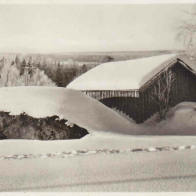 BJURHOLM. Förlag: Anderssons Bok & Pappershandel, Bjurholm. Poststämplat 5/12 1952 Ägare: Åke Runnman 9x14