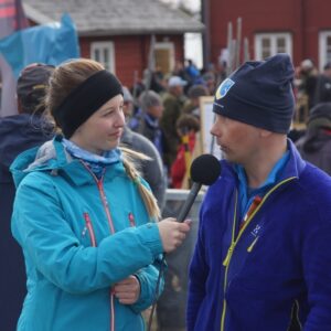 Matilda Leijon från Lidköping intervjuar Erik Tikkanen från Sportfiskarna  för Youtube och Kanal Gratis
