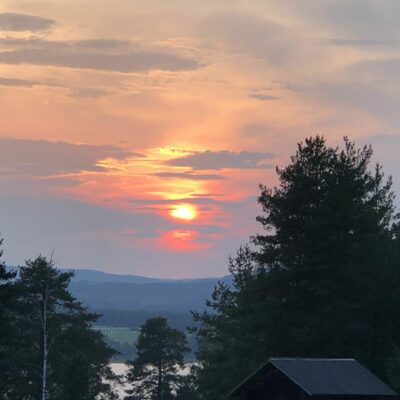 2019-08-30 En vacker kvällssol förgyllde kvällen. Foto: Åke Runnman